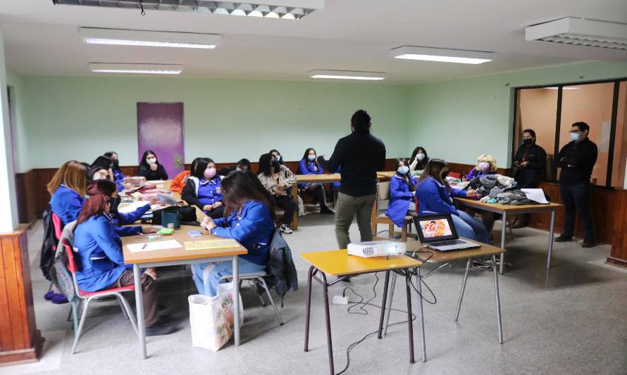 Inicia primera Escuela de Emprendimiento para liceos técnicos municipales de Puerto Montt