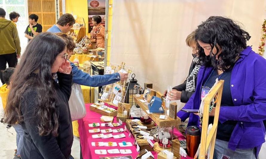 Junto a emprendimientos y música en vivo se realizará Feria del Día de la Madre en Valdivia