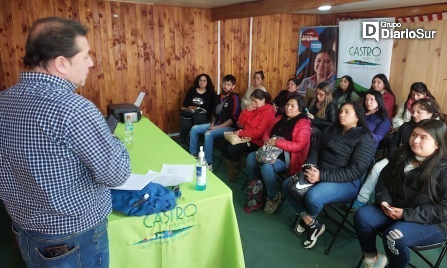 Castro fomenta el emprendimiento local con capacitaciones y talleres 